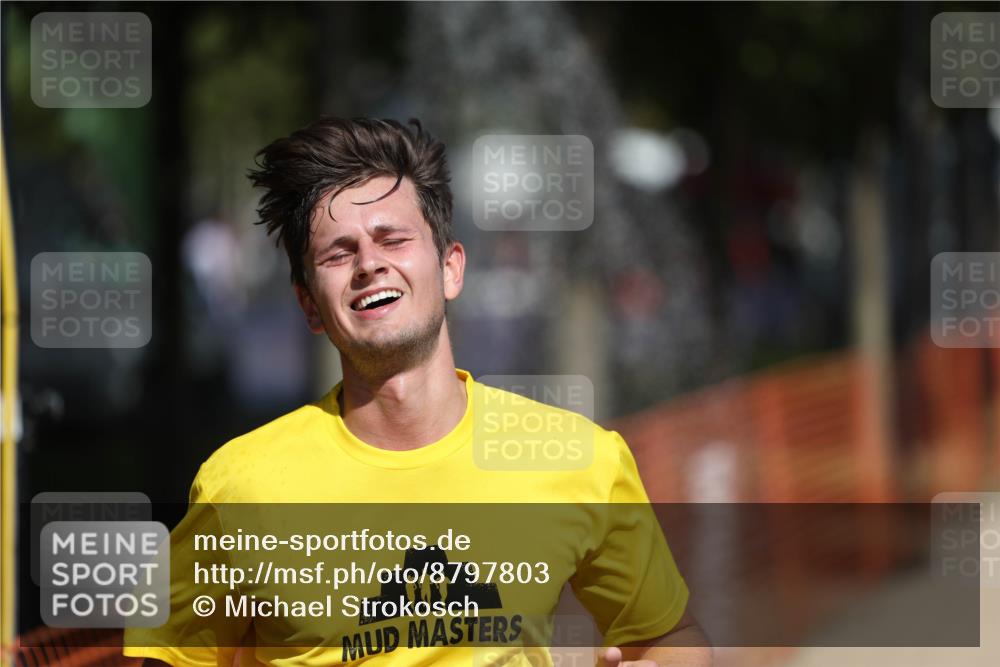 07.09.2025 - 19. Norderstedt Triathlon Michael Strokosch http://msf.ph/oto/8797803 07.09.2025 12:23:26 Laufen 228 meine-sportfotos.de