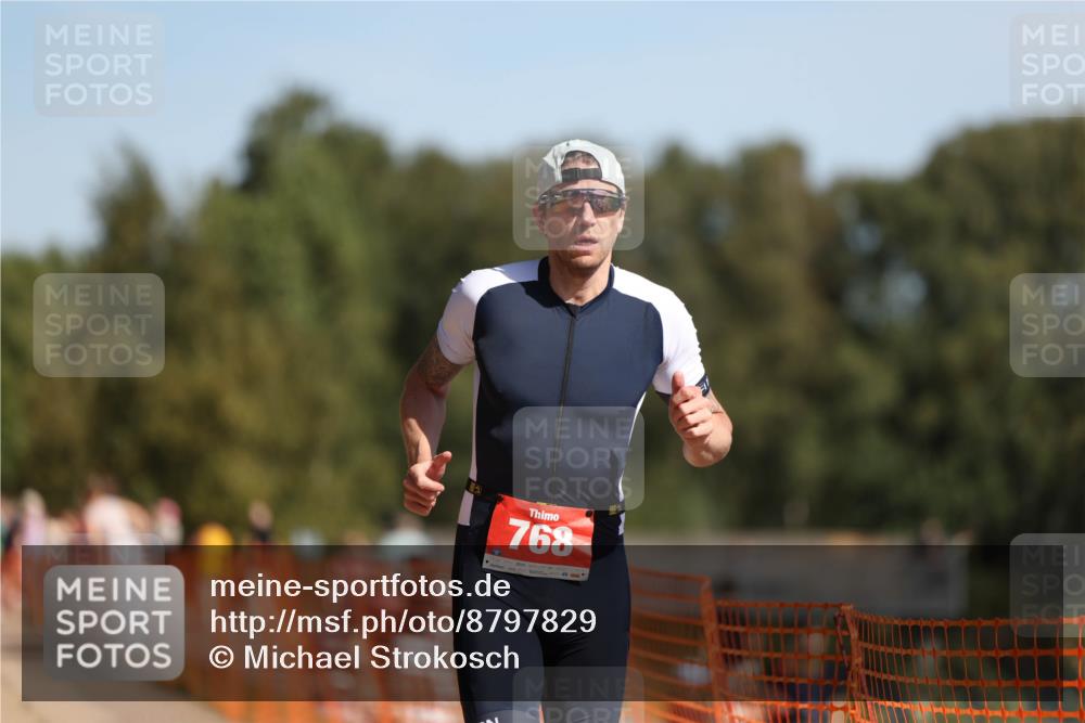 07.09.2025 - 19. Norderstedt Triathlon Michael Strokosch http://msf.ph/oto/8797829 07.09.2025 11:57:13 Laufen 768, 1199 meine-sportfotos.de
