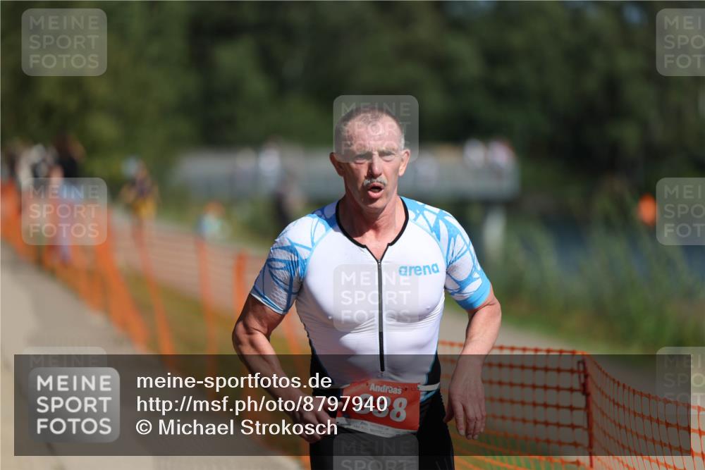 07.09.2025 - 19. Norderstedt Triathlon Michael Strokosch http://msf.ph/oto/8797940 07.09.2025 12:23:51 Laufen 152, 838 meine-sportfotos.de
