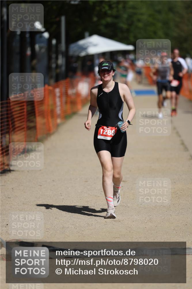 07.09.2025 - 19. Norderstedt Triathlon Michael Strokosch http://msf.ph/oto/8798020 07.09.2025 12:24:08 Laufen 151, 1288 meine-sportfotos.de