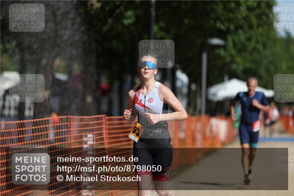 07.09.2025 - 19. Norderstedt Triathlon Michael Strokosch http://msf.ph/oto/8798050 07.09.2025 11:57:26 Laufen 837, 1153, 1162 meine-sportfotos.de