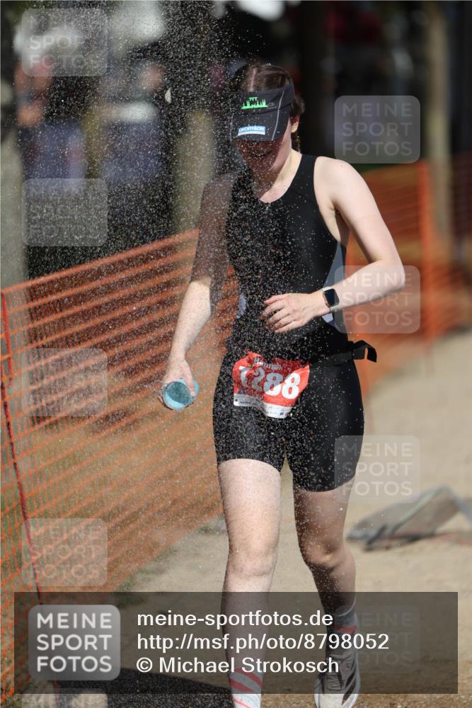 07.09.2025 - 19. Norderstedt Triathlon Michael Strokosch http://msf.ph/oto/8798052 07.09.2025 12:24:10 Laufen 151, 1288 meine-sportfotos.de