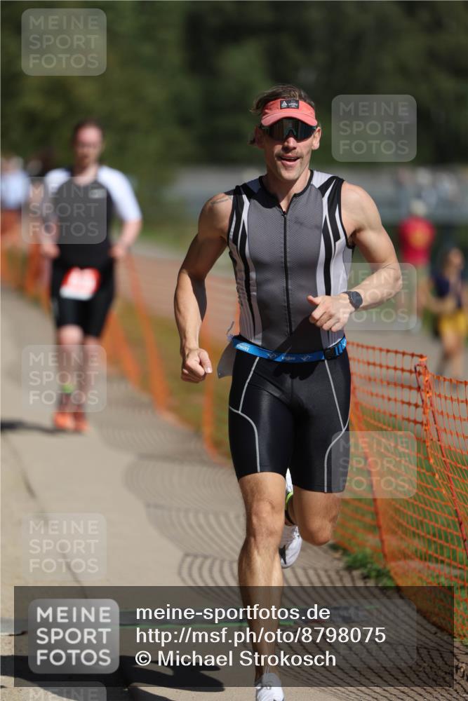 07.09.2025 - 19. Norderstedt Triathlon Michael Strokosch http://msf.ph/oto/8798075 07.09.2025 12:24:16 Laufen 151, 697, 719, 849 meine-sportfotos.de