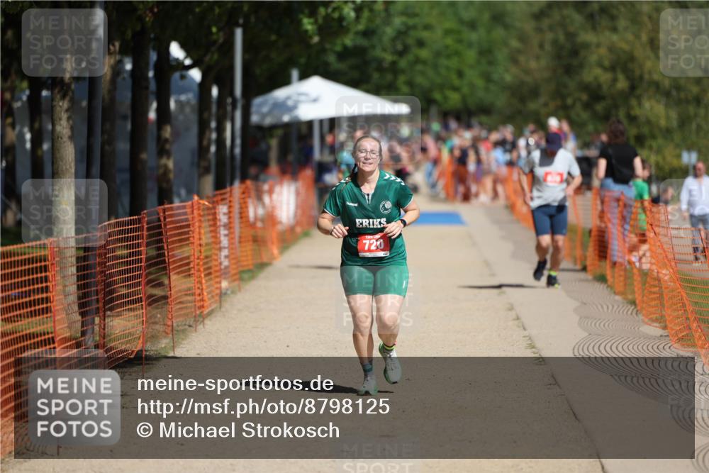 07.09.2025 - 19. Norderstedt Triathlon Michael Strokosch http://msf.ph/oto/8798125 07.09.2025 12:24:29 Laufen 720 meine-sportfotos.de