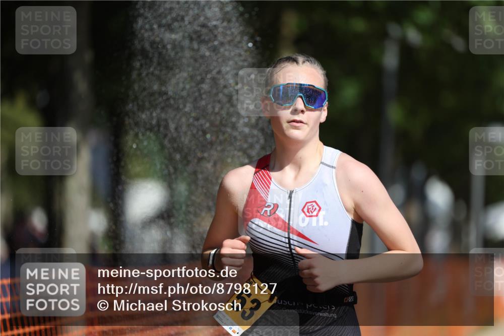 07.09.2025 - 19. Norderstedt Triathlon Michael Strokosch http://msf.ph/oto/8798127 07.09.2025 11:57:28 Laufen 837, 1153 meine-sportfotos.de