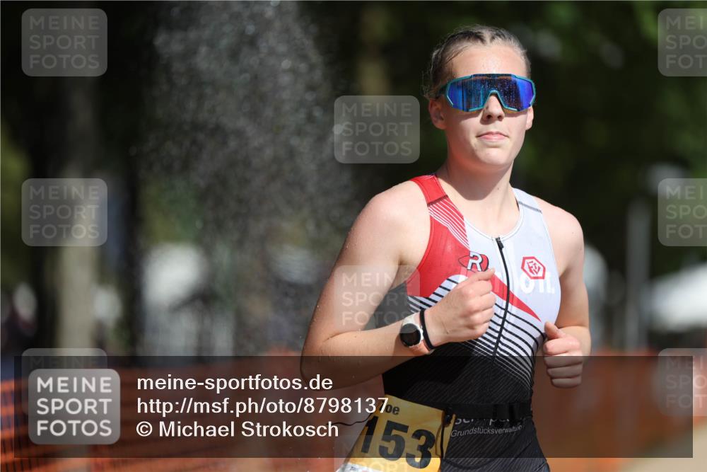 07.09.2025 - 19. Norderstedt Triathlon Michael Strokosch http://msf.ph/oto/8798137 07.09.2025 11:57:28 Laufen 837, 1153 meine-sportfotos.de