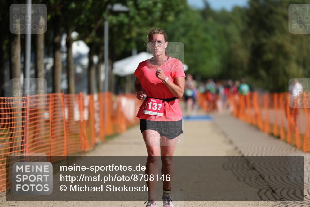 07.09.2025 - 19. Norderstedt Triathlon Michael Strokosch http://msf.ph/oto/8798146 07.09.2025 10:54:33 Laufen 1137, 1143 meine-sportfotos.de