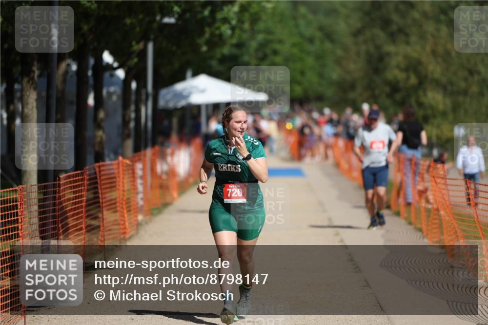 07.09.2025 - 19. Norderstedt Triathlon Michael Strokosch http://msf.ph/oto/8798147 07.09.2025 12:24:30 Laufen 720 meine-sportfotos.de