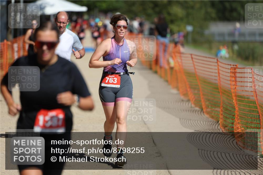 07.09.2025 - 19. Norderstedt Triathlon Michael Strokosch http://msf.ph/oto/8798255 07.09.2025 12:25:01 Laufen 763, 861, 1387 meine-sportfotos.de
