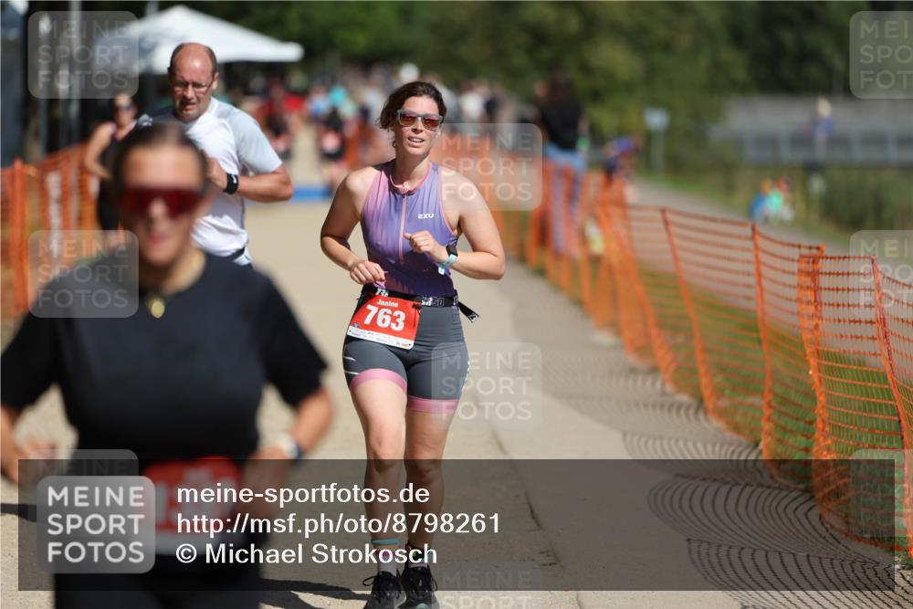 07.09.2025 - 19. Norderstedt Triathlon Michael Strokosch http://msf.ph/oto/8798261 07.09.2025 12:25:01 Laufen 763, 861, 1387 meine-sportfotos.de