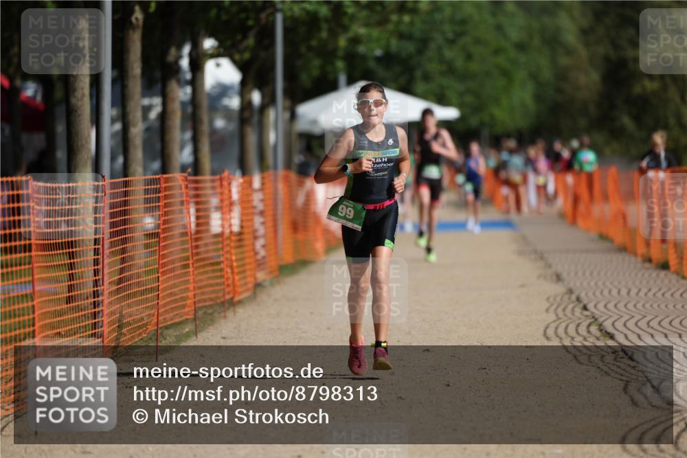 07.09.2025 - 19. Norderstedt Triathlon Michael Strokosch http://msf.ph/oto/8798313 07.09.2025 10:54:39 Laufen 99, 1137 meine-sportfotos.de