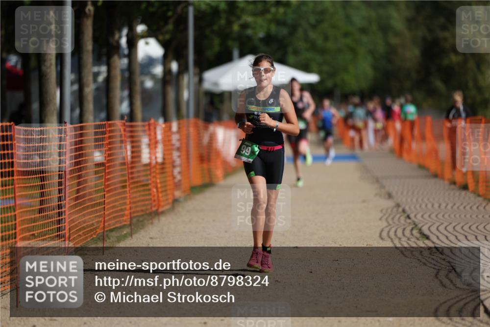 07.09.2025 - 19. Norderstedt Triathlon Michael Strokosch http://msf.ph/oto/8798324 07.09.2025 10:54:39 Laufen 99, 1137 meine-sportfotos.de