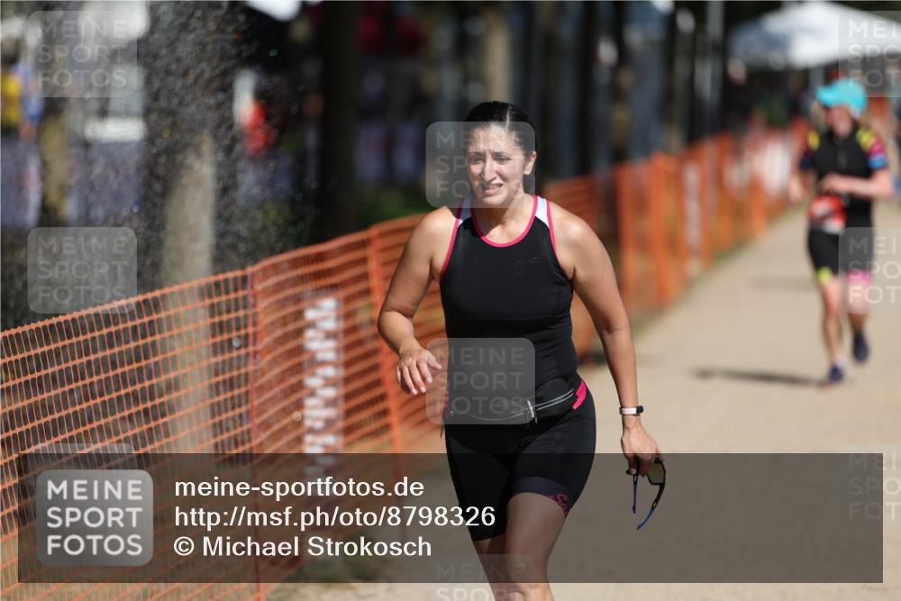 07.09.2025 - 19. Norderstedt Triathlon Michael Strokosch http://msf.ph/oto/8798326 07.09.2025 12:25:15 Laufen 299, 1367, 1380 meine-sportfotos.de