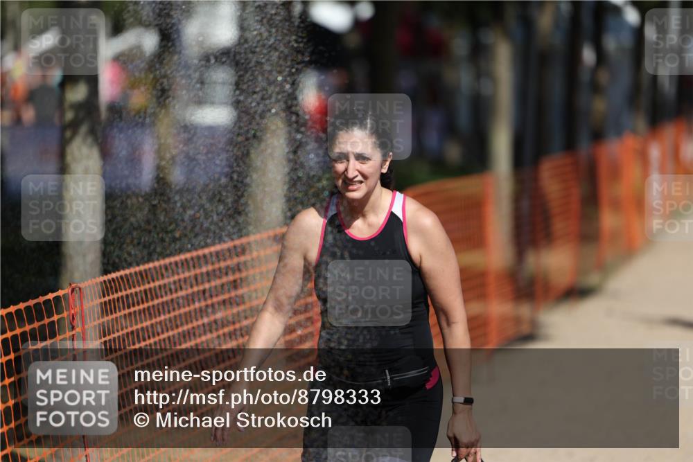 07.09.2025 - 19. Norderstedt Triathlon Michael Strokosch http://msf.ph/oto/8798333 07.09.2025 12:25:16 Laufen 299, 1367, 1380 meine-sportfotos.de