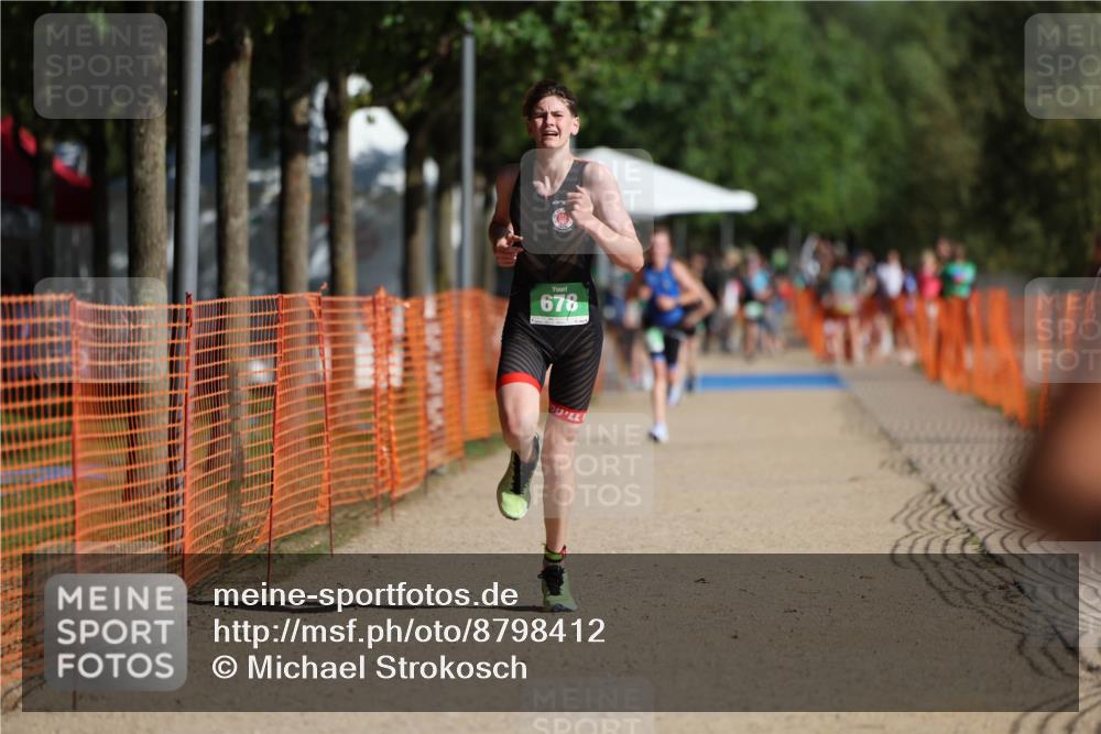 07.09.2025 - 19. Norderstedt Triathlon Michael Strokosch http://msf.ph/oto/8798412 07.09.2025 10:54:44 Laufen 99, 678 meine-sportfotos.de