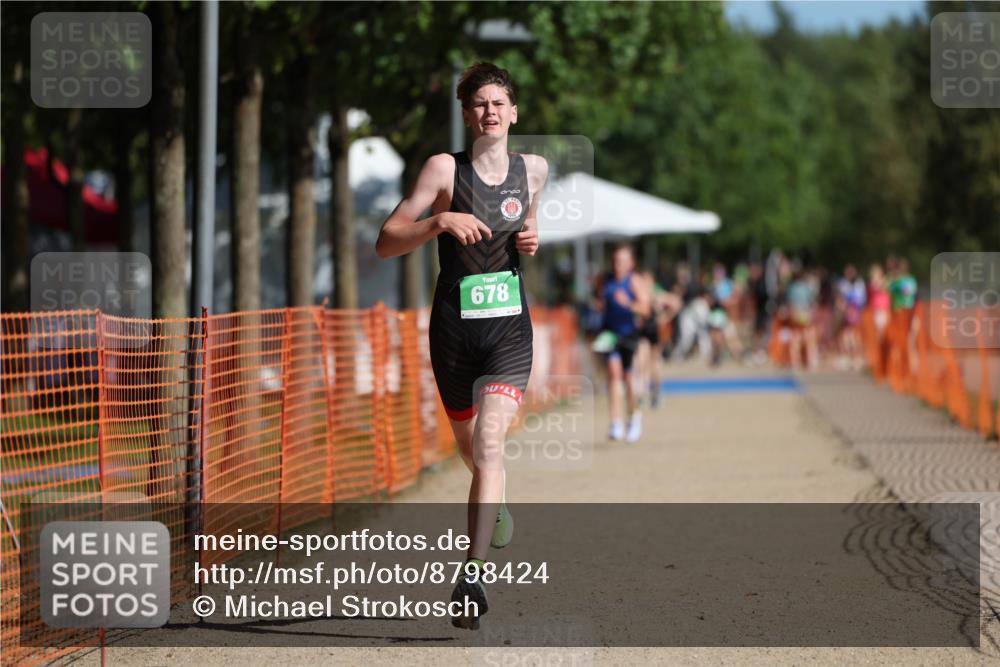 07.09.2025 - 19. Norderstedt Triathlon Michael Strokosch http://msf.ph/oto/8798424 07.09.2025 10:54:45 Laufen 99, 678 meine-sportfotos.de