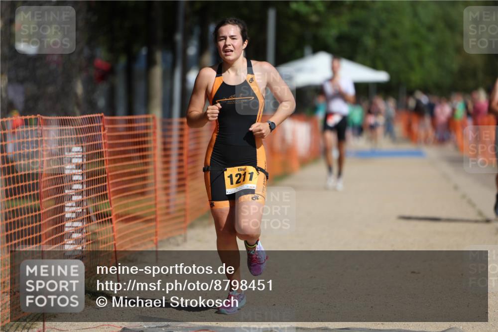 07.09.2025 - 19. Norderstedt Triathlon Michael Strokosch http://msf.ph/oto/8798451 07.09.2025 11:57:56 Laufen 300, 1179, 1211, 1219 meine-sportfotos.de