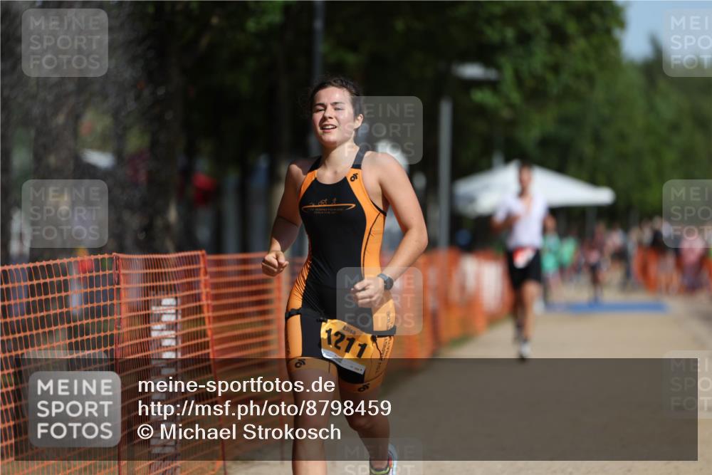 07.09.2025 - 19. Norderstedt Triathlon Michael Strokosch http://msf.ph/oto/8798459 07.09.2025 11:57:57 Laufen 276, 300, 1179, 1211, 1219 meine-sportfotos.de