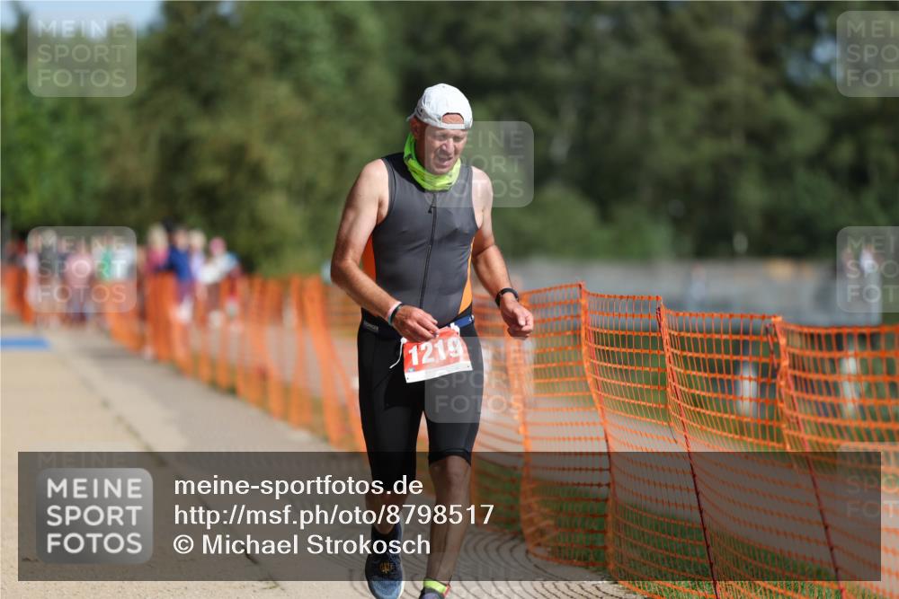 07.09.2025 - 19. Norderstedt Triathlon Michael Strokosch http://msf.ph/oto/8798517 07.09.2025 11:58:01 Laufen 276, 1211, 1219 meine-sportfotos.de