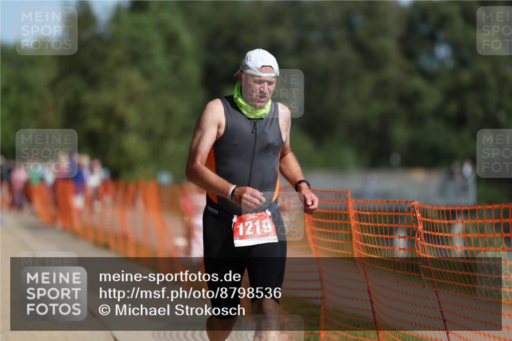 07.09.2025 - 19. Norderstedt Triathlon Michael Strokosch http://msf.ph/oto/8798536 07.09.2025 11:58:02 Laufen 276, 1219 meine-sportfotos.de
