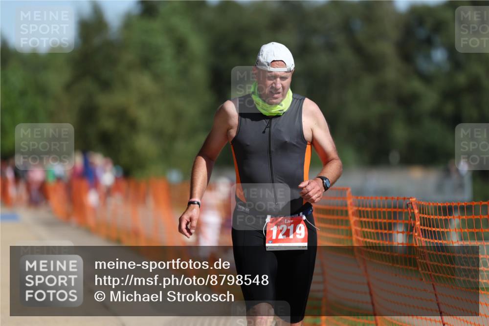 07.09.2025 - 19. Norderstedt Triathlon Michael Strokosch http://msf.ph/oto/8798548 07.09.2025 11:58:02 Laufen 276, 1219 meine-sportfotos.de