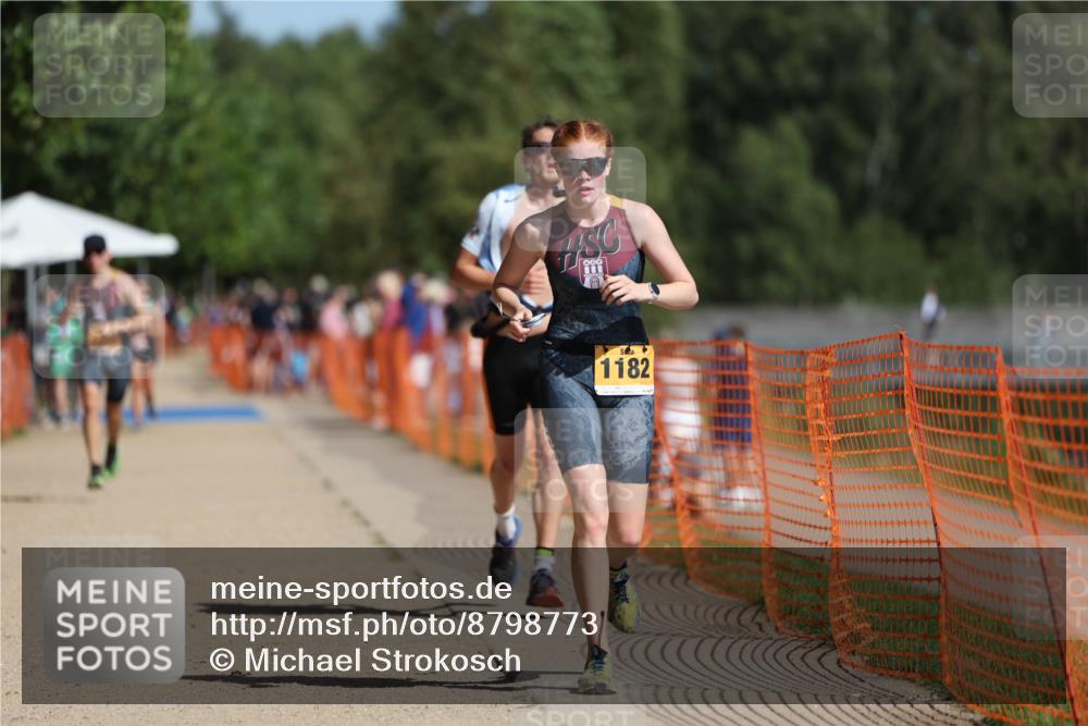 07.09.2025 - 19. Norderstedt Triathlon Michael Strokosch http://msf.ph/oto/8798773 07.09.2025 11:58:24 Laufen 185, 1172, 1182, 1279 meine-sportfotos.de