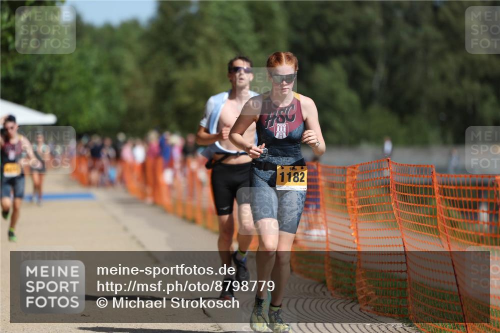 07.09.2025 - 19. Norderstedt Triathlon Michael Strokosch http://msf.ph/oto/8798779 07.09.2025 11:58:24 Laufen 185, 1172, 1182, 1279 meine-sportfotos.de