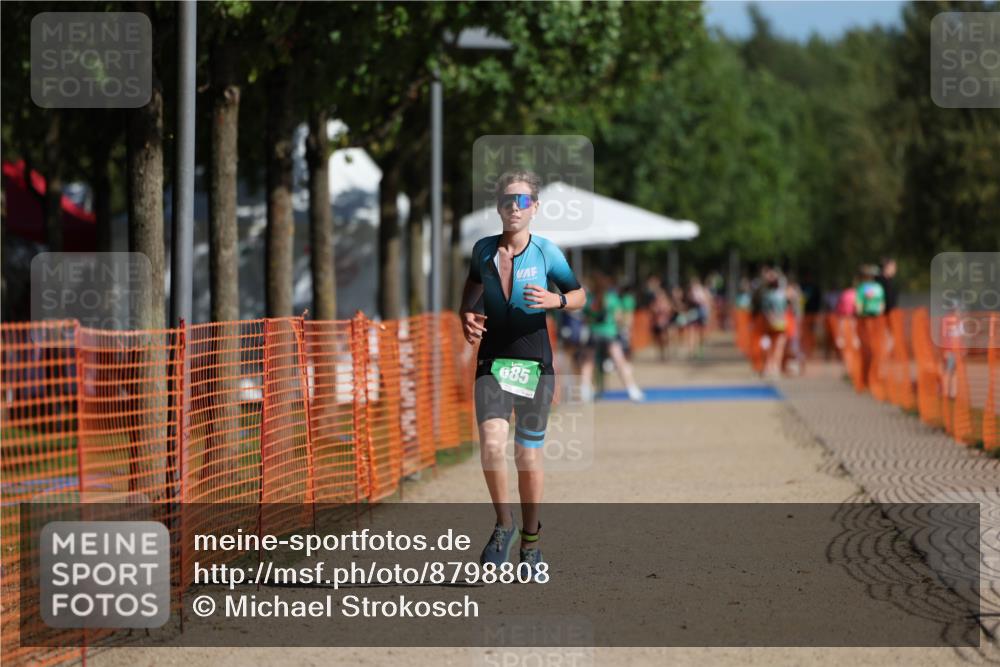 07.09.2025 - 19. Norderstedt Triathlon Michael Strokosch http://msf.ph/oto/8798808 07.09.2025 10:55:06 Laufen 685 meine-sportfotos.de