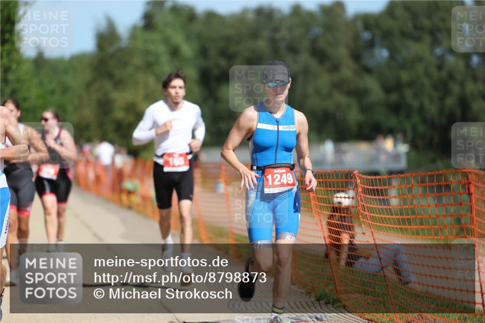 07.09.2025 - 19. Norderstedt Triathlon Michael Strokosch http://msf.ph/oto/8798873 07.09.2025 12:28:31 Laufen 165, 278, 1197, 1249, 1348, 1365 meine-sportfotos.de