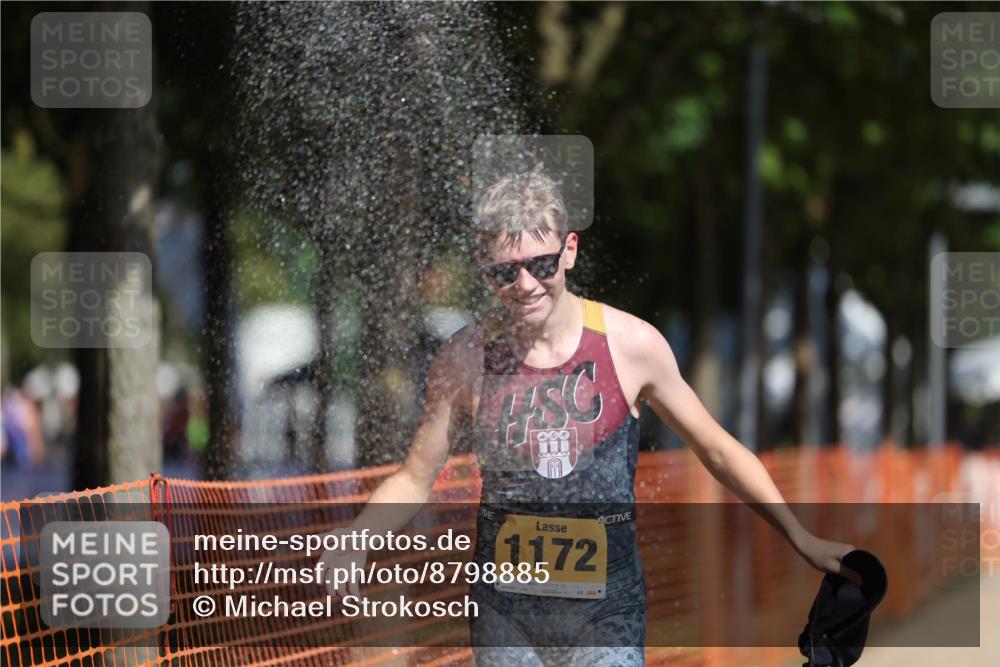 07.09.2025 - 19. Norderstedt Triathlon Michael Strokosch http://msf.ph/oto/8798885 07.09.2025 11:58:30 Laufen 185, 1172, 1182 meine-sportfotos.de