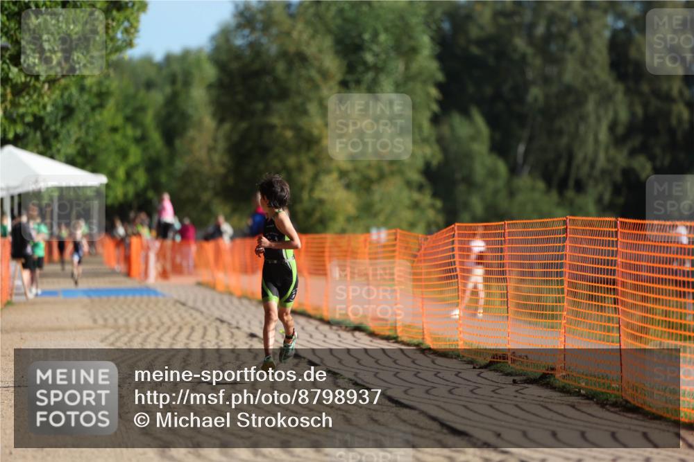 07.09.2025 - 19. Norderstedt Triathlon Michael Strokosch http://msf.ph/oto/8798937 07.09.2025 09:11:56 Laufen 44 meine-sportfotos.de
