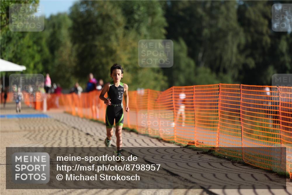 07.09.2025 - 19. Norderstedt Triathlon Michael Strokosch http://msf.ph/oto/8798957 07.09.2025 09:11:57 Laufen 44 meine-sportfotos.de