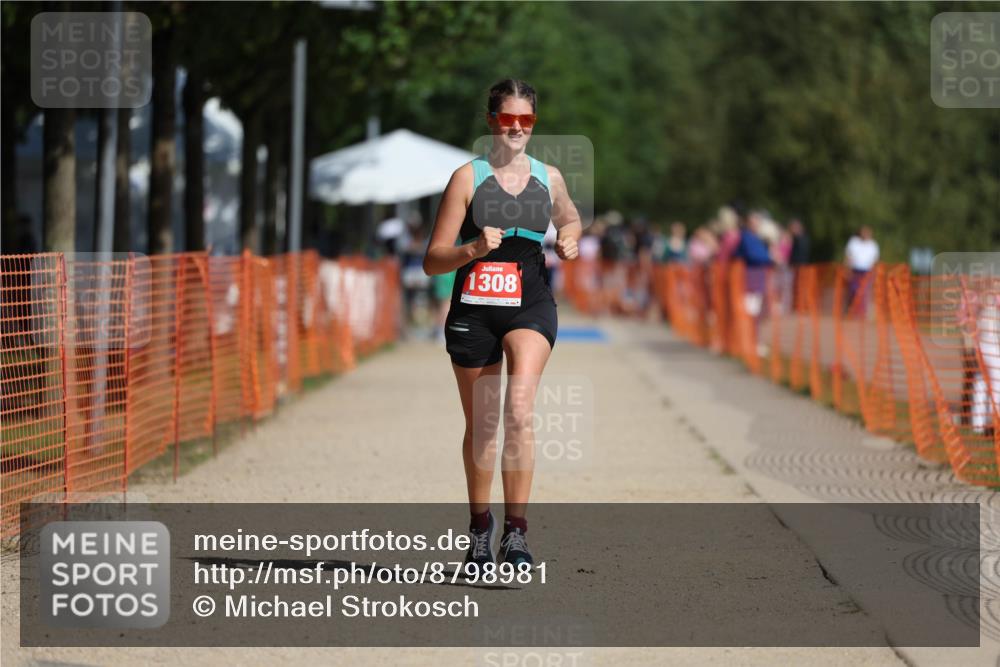 07.09.2025 - 19. Norderstedt Triathlon Michael Strokosch http://msf.ph/oto/8798981 07.09.2025 11:58:41 Laufen 1308 meine-sportfotos.de