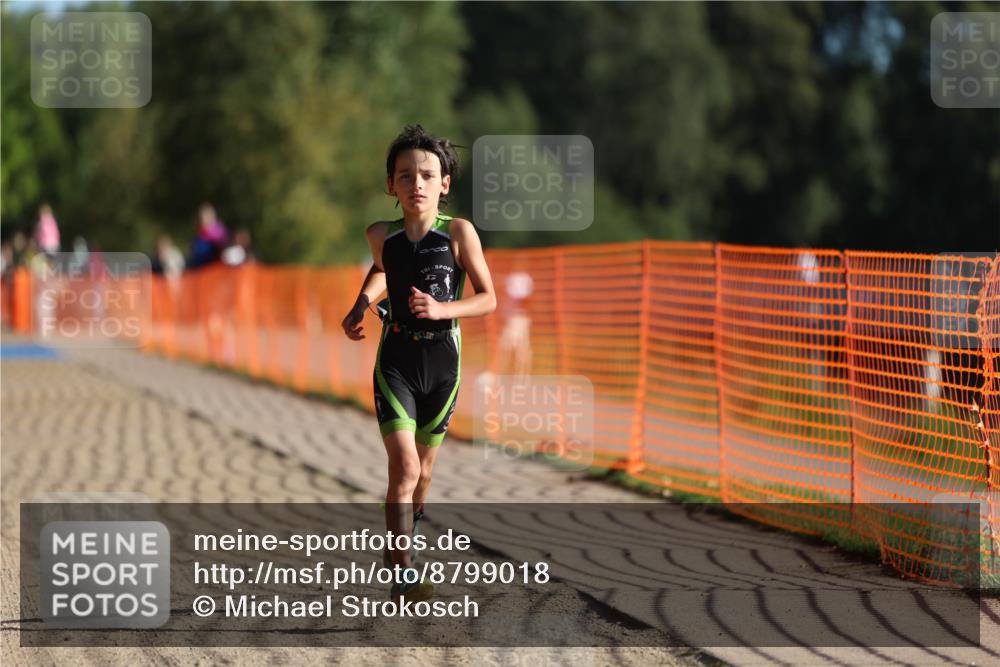 07.09.2025 - 19. Norderstedt Triathlon Michael Strokosch http://msf.ph/oto/8799018 07.09.2025 09:11:59 Laufen 44 meine-sportfotos.de