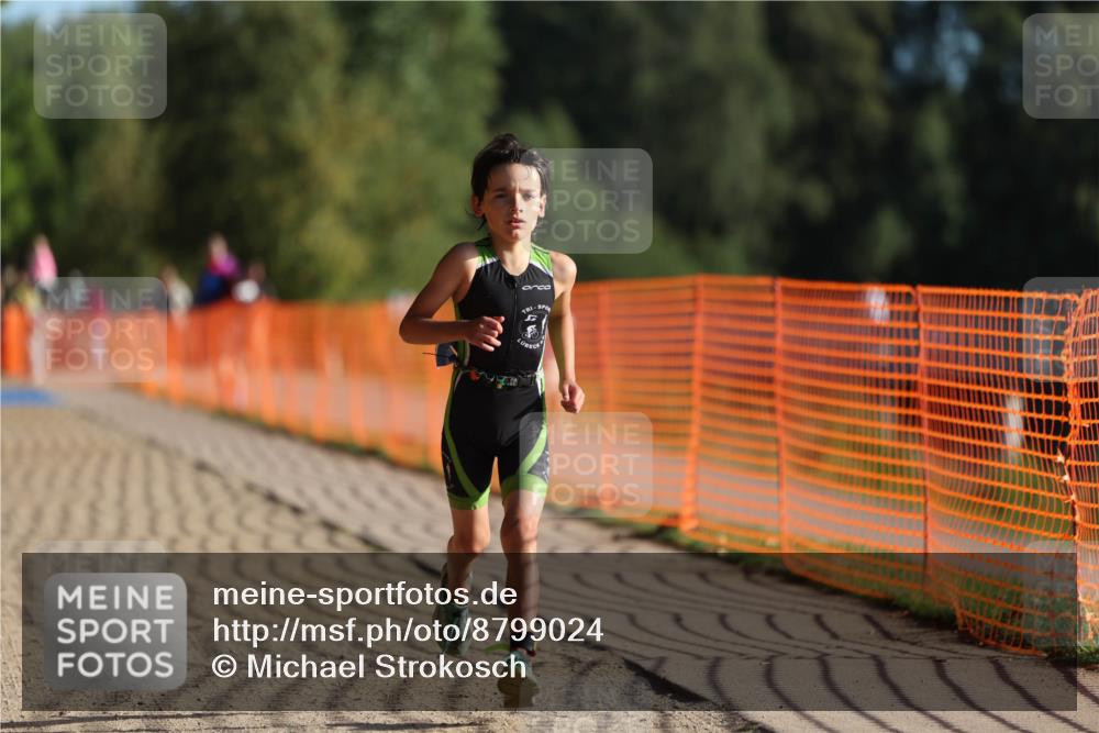 07.09.2025 - 19. Norderstedt Triathlon Michael Strokosch http://msf.ph/oto/8799024 07.09.2025 09:11:59 Laufen 44 meine-sportfotos.de