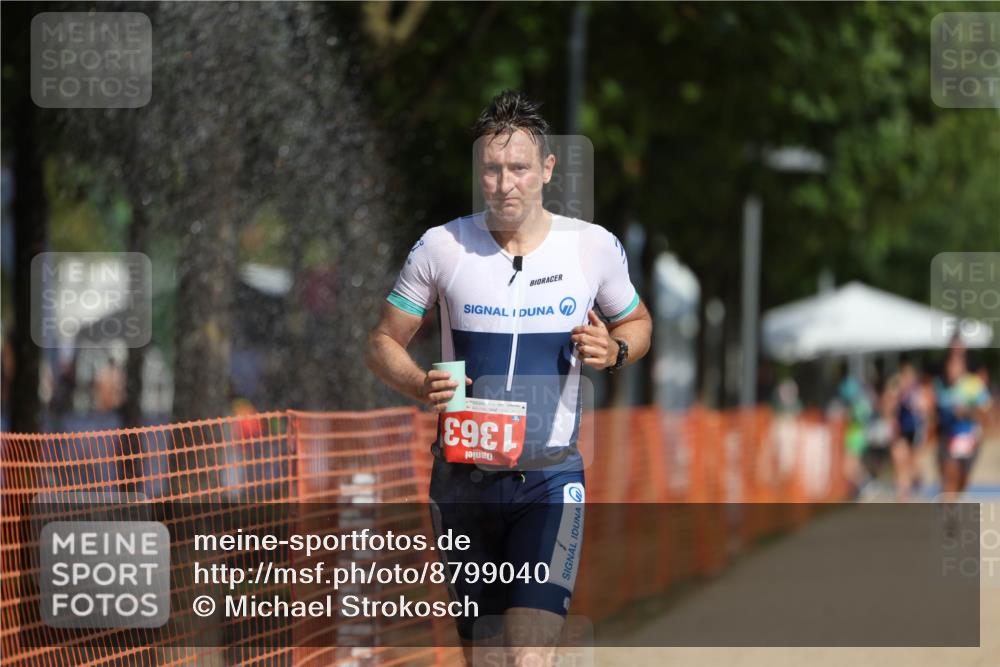 07.09.2025 - 19. Norderstedt Triathlon Michael Strokosch http://msf.ph/oto/8799040 07.09.2025 11:59:00 Laufen 1363 meine-sportfotos.de
