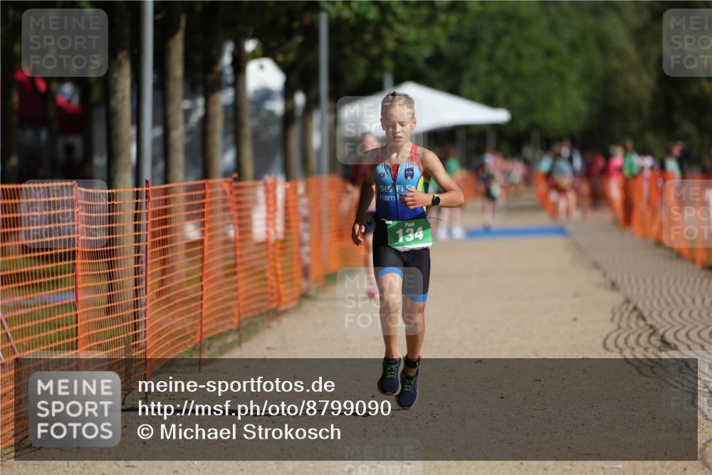 07.09.2025 - 19. Norderstedt Triathlon Michael Strokosch http://msf.ph/oto/8799090 07.09.2025 10:55:39 Laufen 134, 637, 661, 680 meine-sportfotos.de