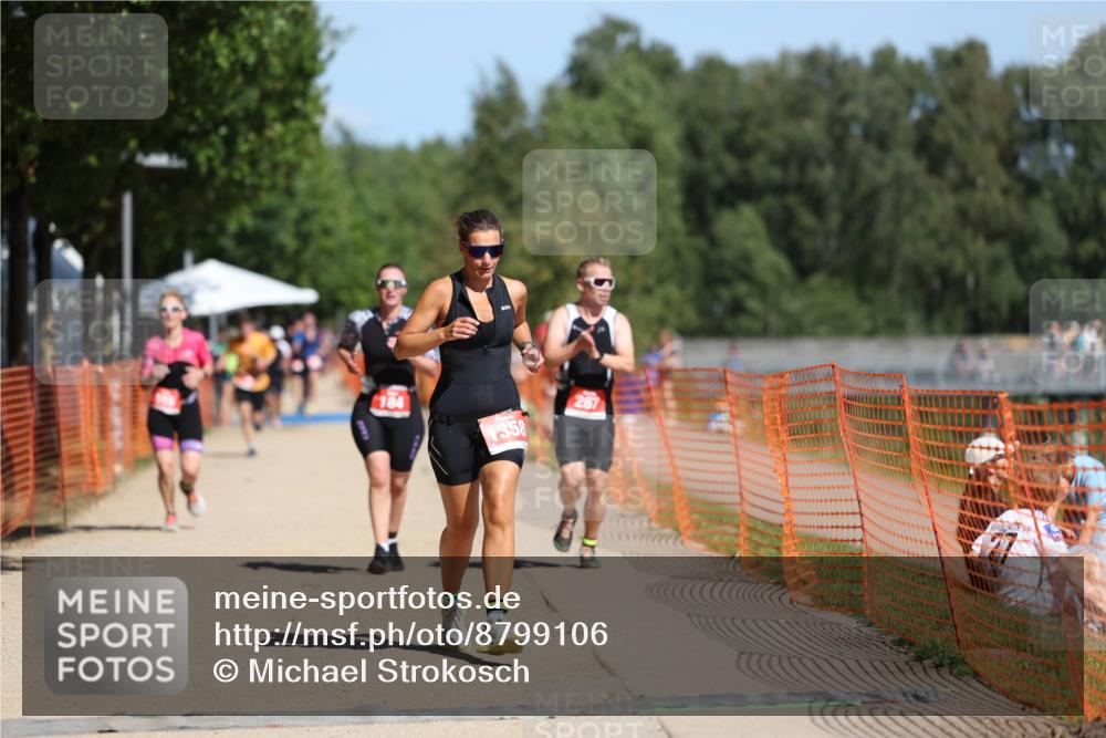 07.09.2025 - 19. Norderstedt Triathlon Michael Strokosch http://msf.ph/oto/8799106 07.09.2025 12:28:57 Laufen 155, 184, 267, 823, 1358 meine-sportfotos.de