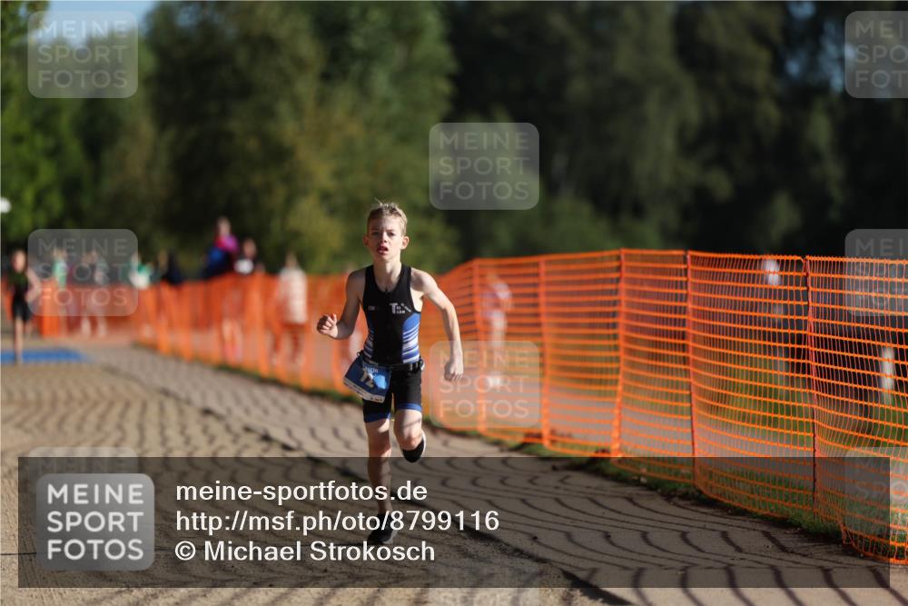 07.09.2025 - 19. Norderstedt Triathlon Michael Strokosch http://msf.ph/oto/8799116 07.09.2025 09:12:13 Laufen 12 meine-sportfotos.de