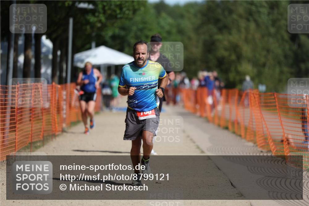 07.09.2025 - 19. Norderstedt Triathlon Michael Strokosch http://msf.ph/oto/8799121 07.09.2025 11:59:10 Laufen 281, 760 meine-sportfotos.de