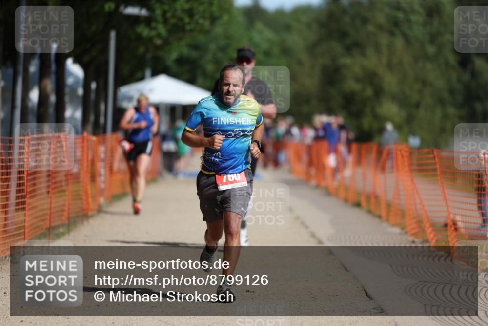 07.09.2025 - 19. Norderstedt Triathlon Michael Strokosch http://msf.ph/oto/8799126 07.09.2025 11:59:10 Laufen 281, 760 meine-sportfotos.de