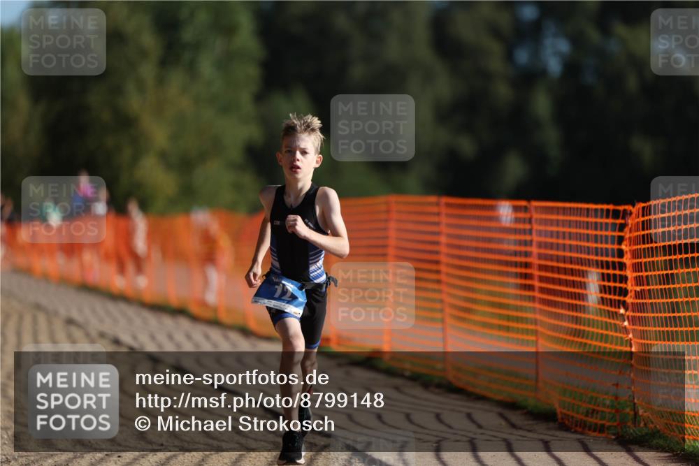 07.09.2025 - 19. Norderstedt Triathlon Michael Strokosch http://msf.ph/oto/8799148 07.09.2025 09:12:14 Laufen 12 meine-sportfotos.de