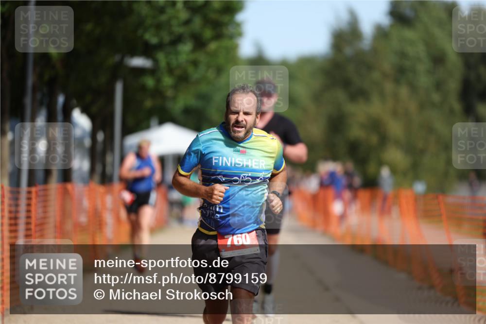07.09.2025 - 19. Norderstedt Triathlon Michael Strokosch http://msf.ph/oto/8799159 07.09.2025 11:59:12 Laufen 229, 281, 760 meine-sportfotos.de