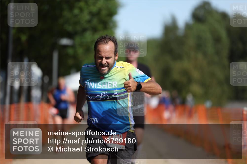 07.09.2025 - 19. Norderstedt Triathlon Michael Strokosch http://msf.ph/oto/8799180 07.09.2025 11:59:13 Laufen 229, 281, 760 meine-sportfotos.de