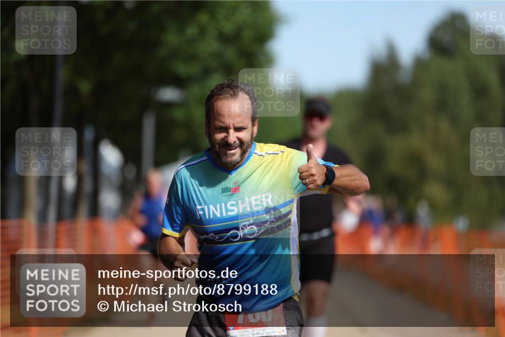 07.09.2025 - 19. Norderstedt Triathlon Michael Strokosch http://msf.ph/oto/8799188 07.09.2025 11:59:13 Laufen 229, 281, 760 meine-sportfotos.de