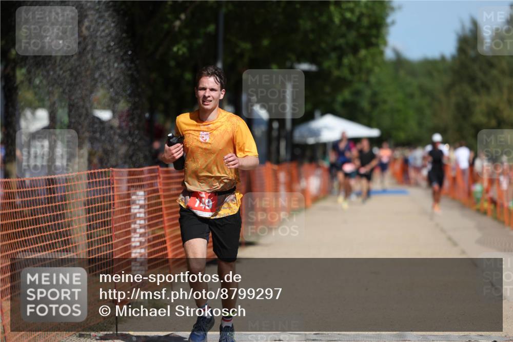 07.09.2025 - 19. Norderstedt Triathlon Michael Strokosch http://msf.ph/oto/8799297 07.09.2025 12:29:07 Laufen 149, 155 meine-sportfotos.de