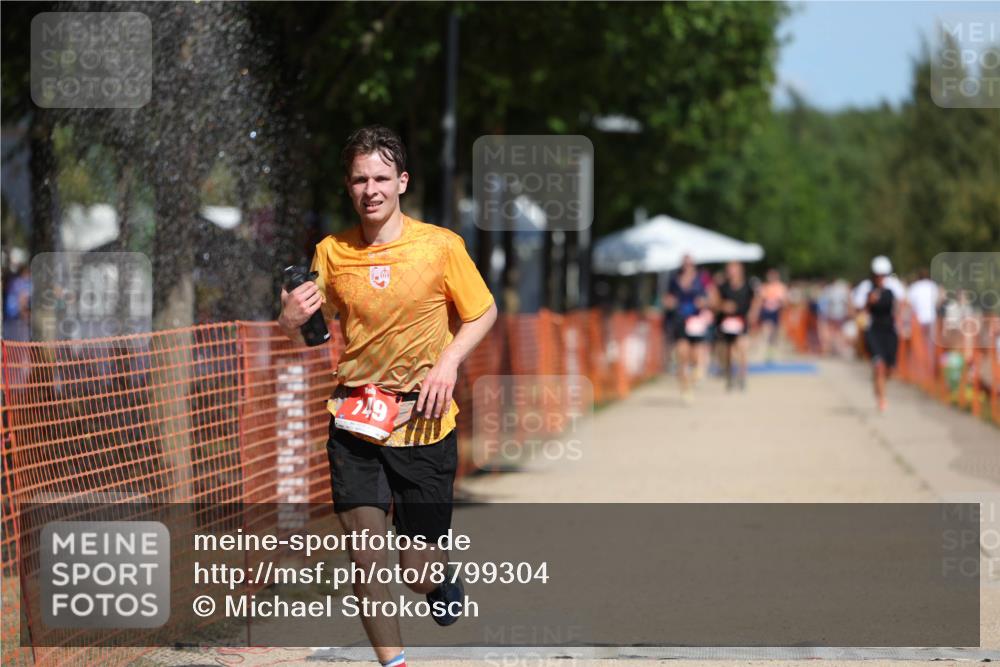 07.09.2025 - 19. Norderstedt Triathlon Michael Strokosch http://msf.ph/oto/8799304 07.09.2025 12:29:07 Laufen 149, 155 meine-sportfotos.de