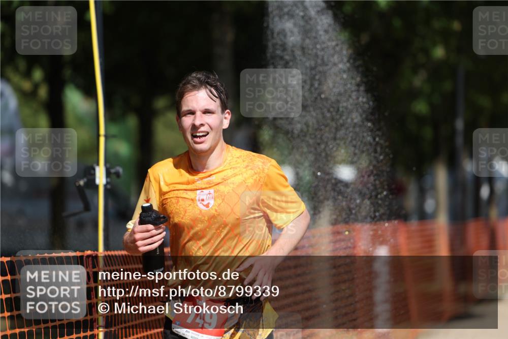07.09.2025 - 19. Norderstedt Triathlon Michael Strokosch http://msf.ph/oto/8799339 07.09.2025 12:29:08 Laufen 149 meine-sportfotos.de