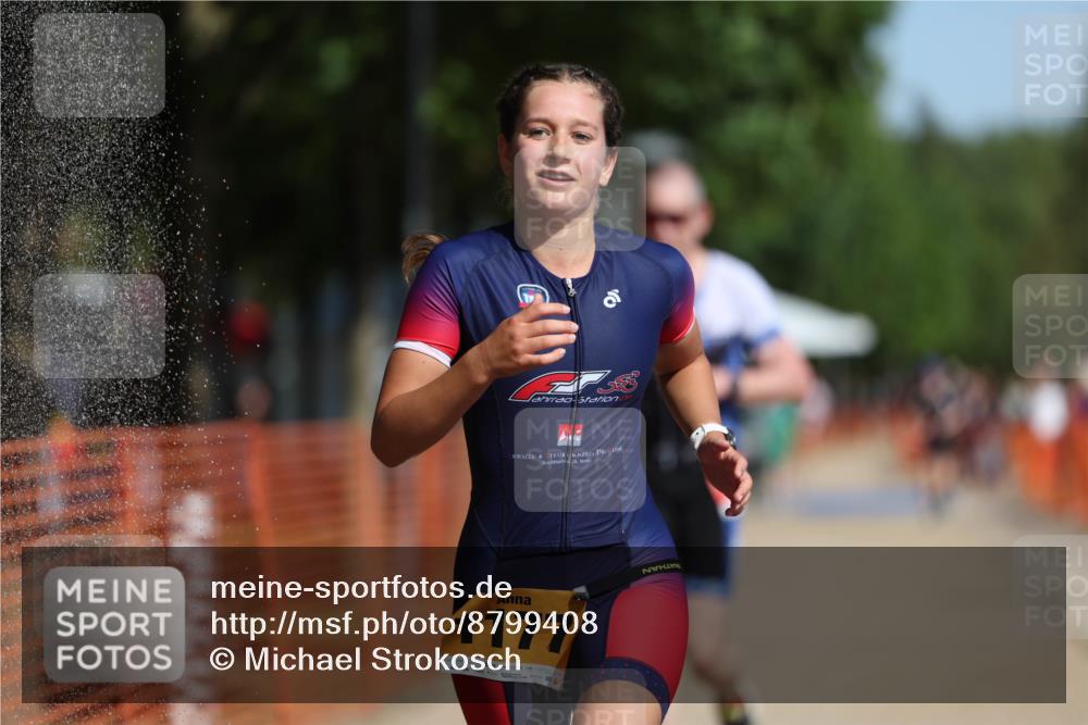 07.09.2025 - 19. Norderstedt Triathlon Michael Strokosch http://msf.ph/oto/8799408 07.09.2025 11:59:36 Laufen 296, 1177, 1383 meine-sportfotos.de