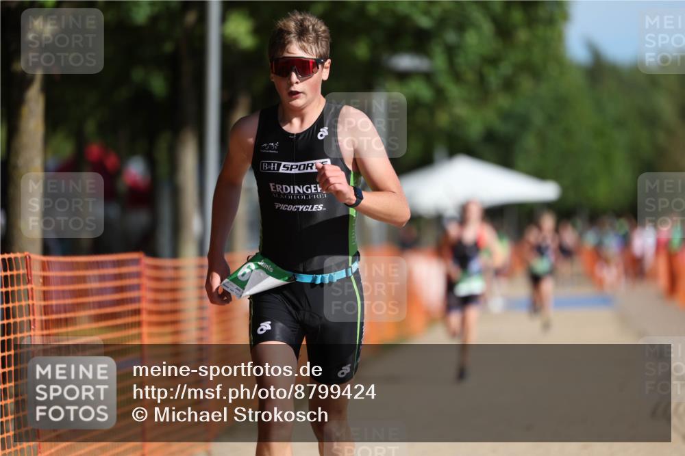 07.09.2025 - 19. Norderstedt Triathlon Michael Strokosch http://msf.ph/oto/8799424 07.09.2025 10:56:00 Laufen 89, 109, 668 meine-sportfotos.de